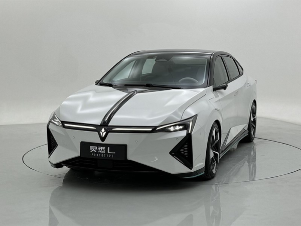 Рассекречен дизайн первого совместного электромобиля Honda и Dongfeng — Lingxi L